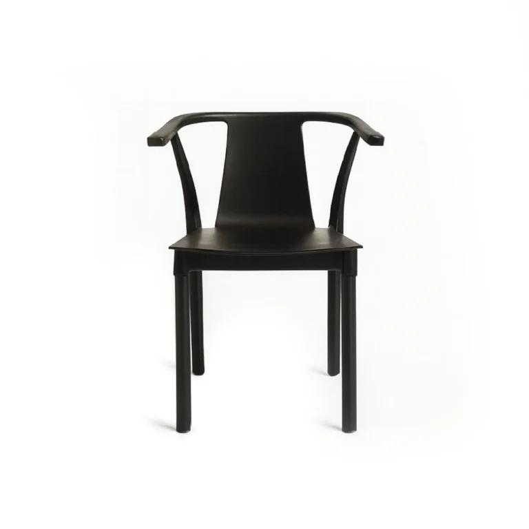 Silla Palta Negro, pieza del catálogo de Dalmóbile Argentina
